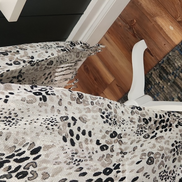 Wonderly Leopard Print Fringe Kimono - Picture 4 of 11